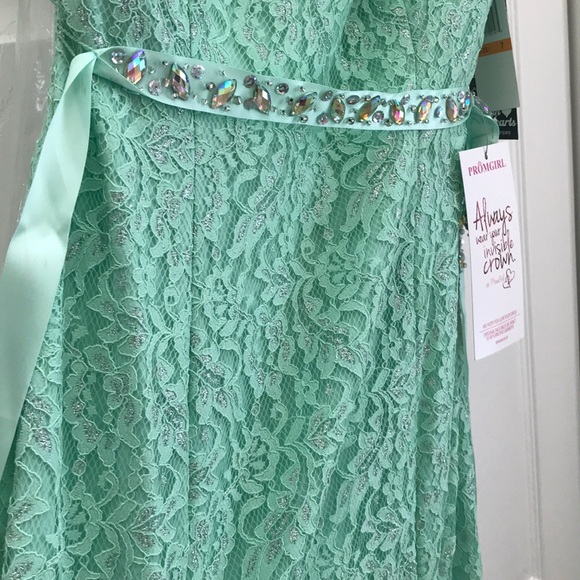 Prom Dress - Picture 3 of 6